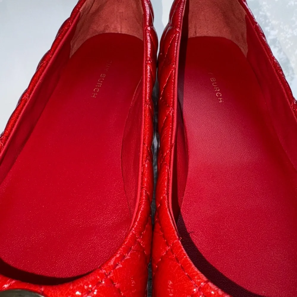 Tory Burch chelsea quilted ballet flat vince patent crinkle, fiesta red/gold sz6 - Picture 10 of 13